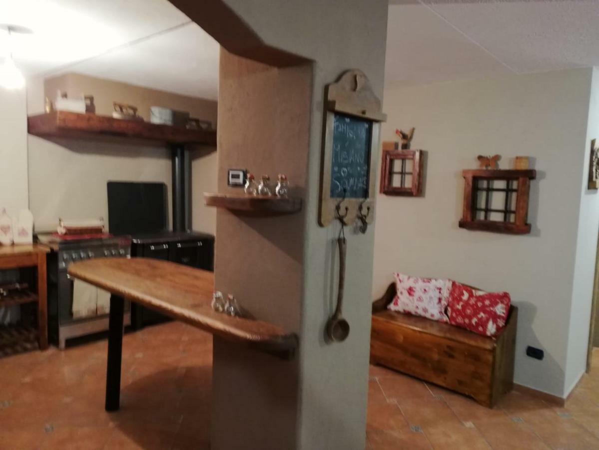 La Taverna Di Elide Aymavilles Eksteriør bilde