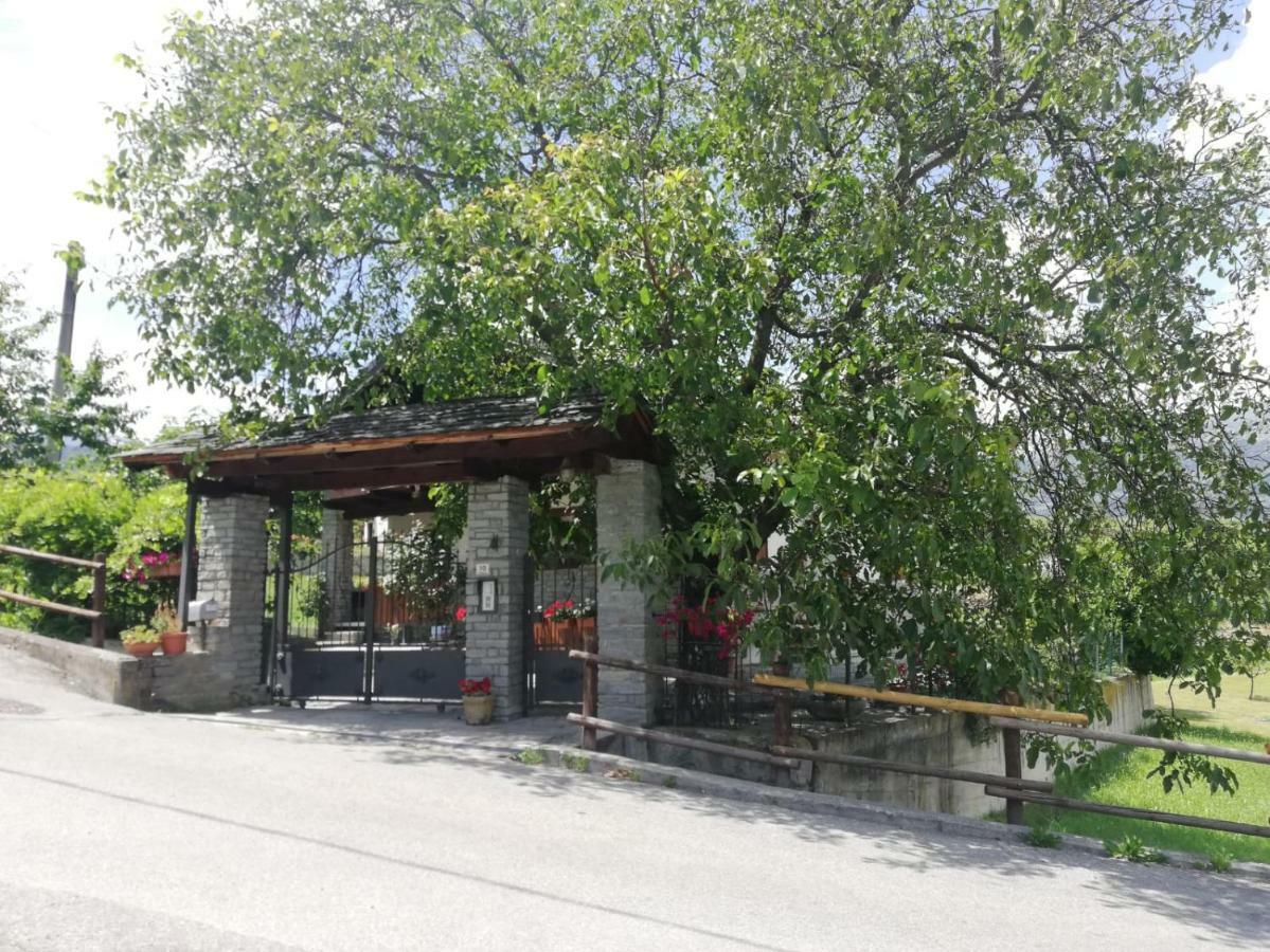 La Taverna Di Elide Aymavilles Eksteriør bilde